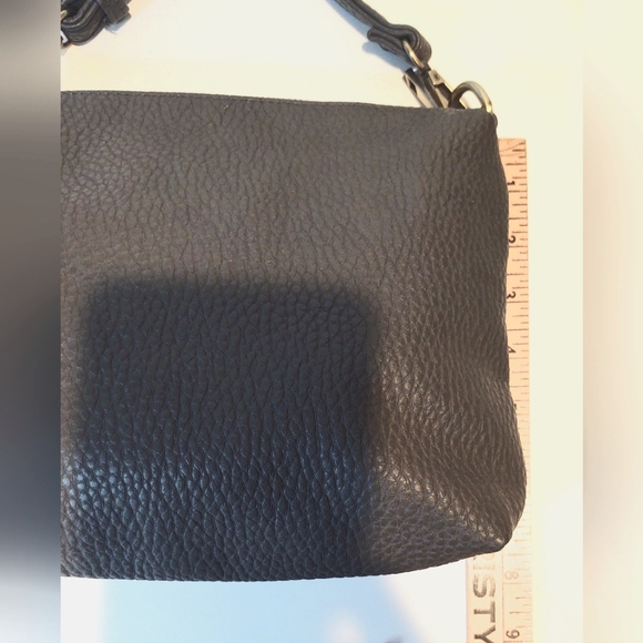 Antik Kraft Pebbled Vegan Leather Crossbody - Picture 10 of 13
